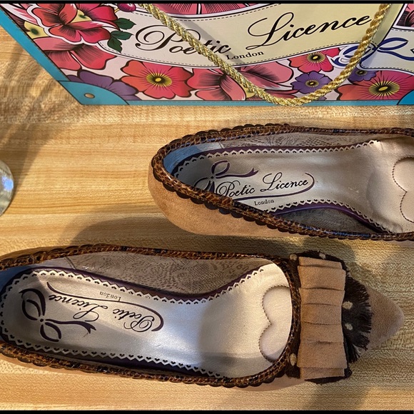 Worn Once! Adorable Poetic License Bow Front Pumps - Picture 6 of 16